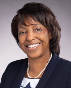 CarolynHeadshotGFPI6278M 8w300cRs